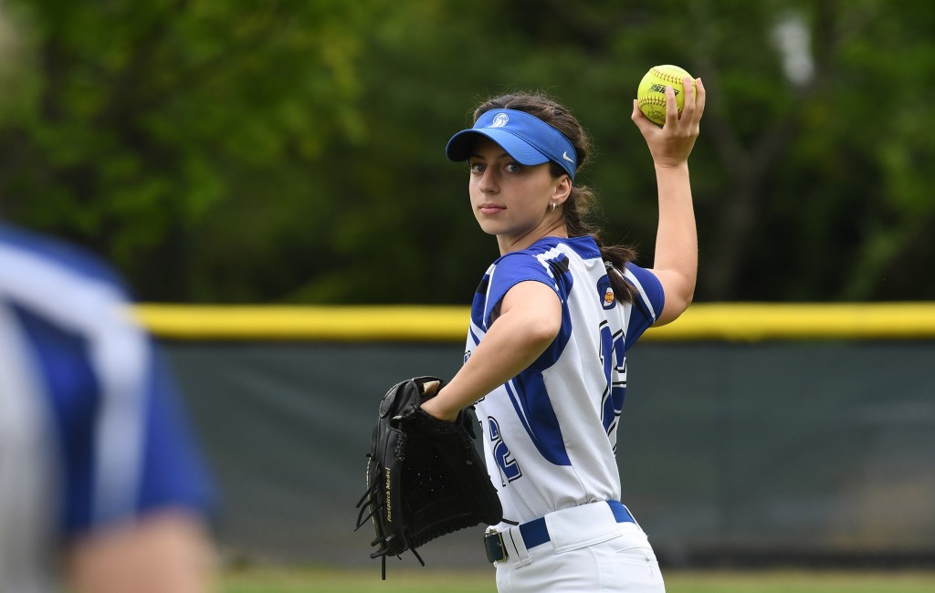 EXTRA INNINGS: An Interview With Darien High’s Caitlin Donahue